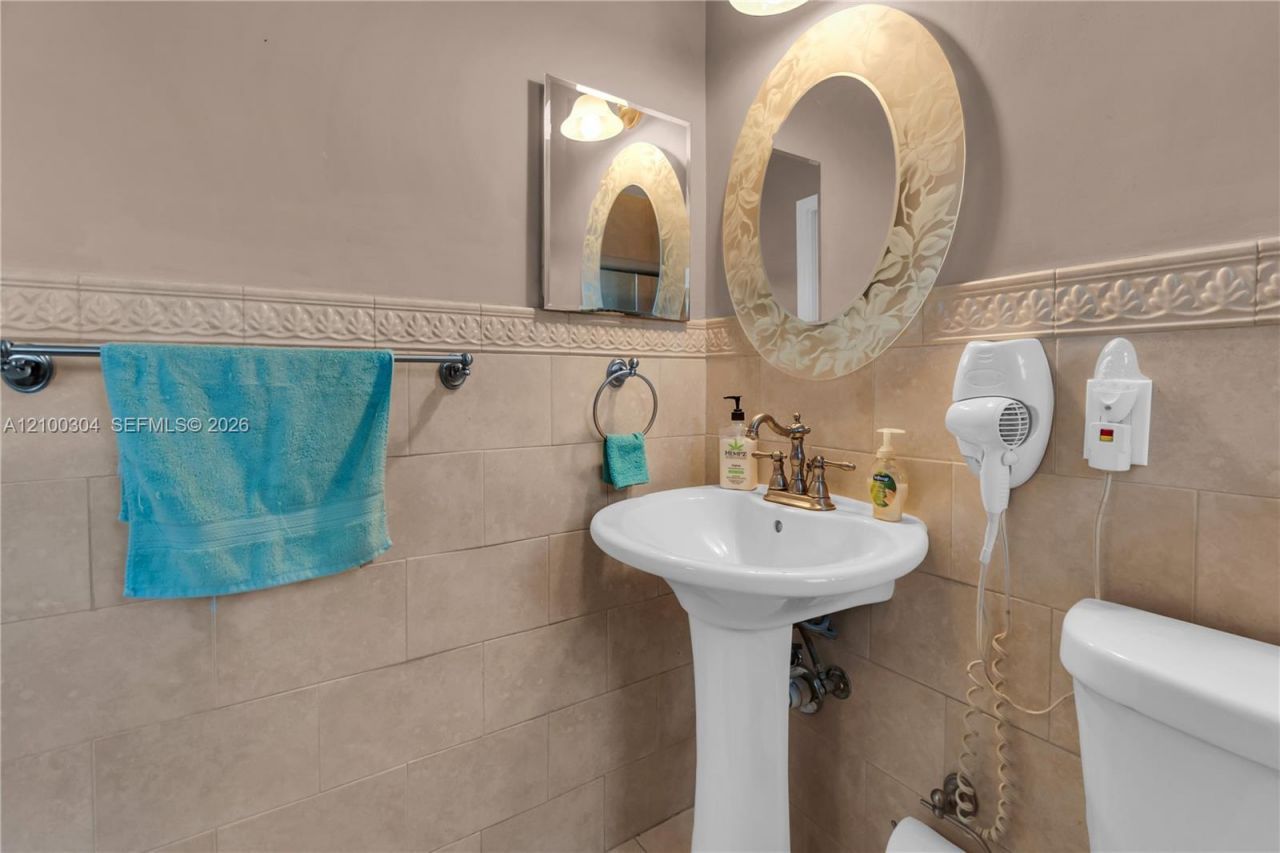 14456 SW Kendale Lakes Blvd , Miami, FL 33183 Photo