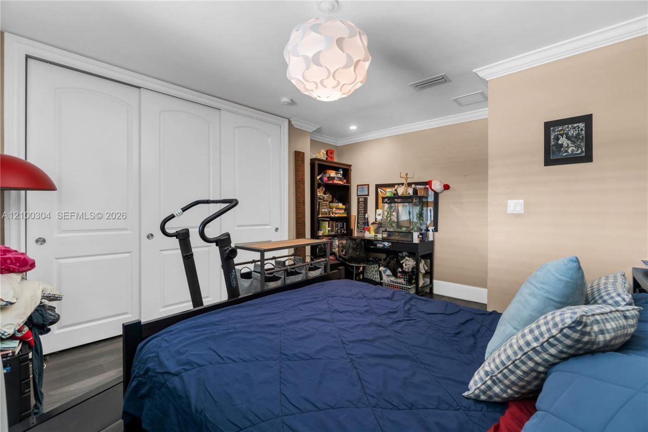 14456 SW Kendale Lakes Blvd , Miami, FL 33183 Photo