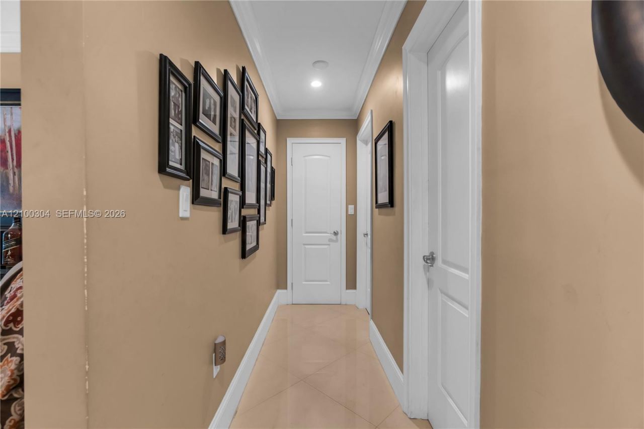 14456 SW Kendale Lakes Blvd , Miami, FL 33183 Photo
