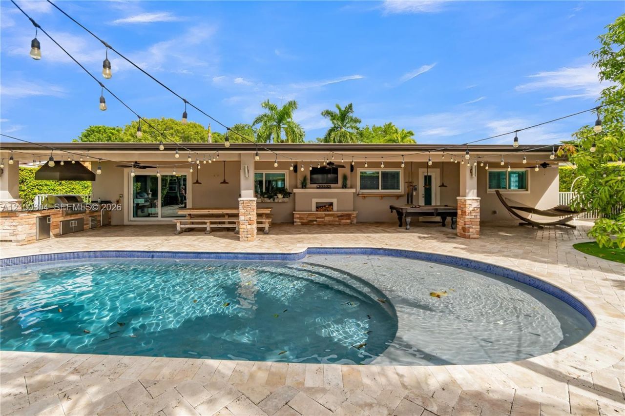 14456 SW Kendale Lakes Blvd , Miami, FL 33183 Photo