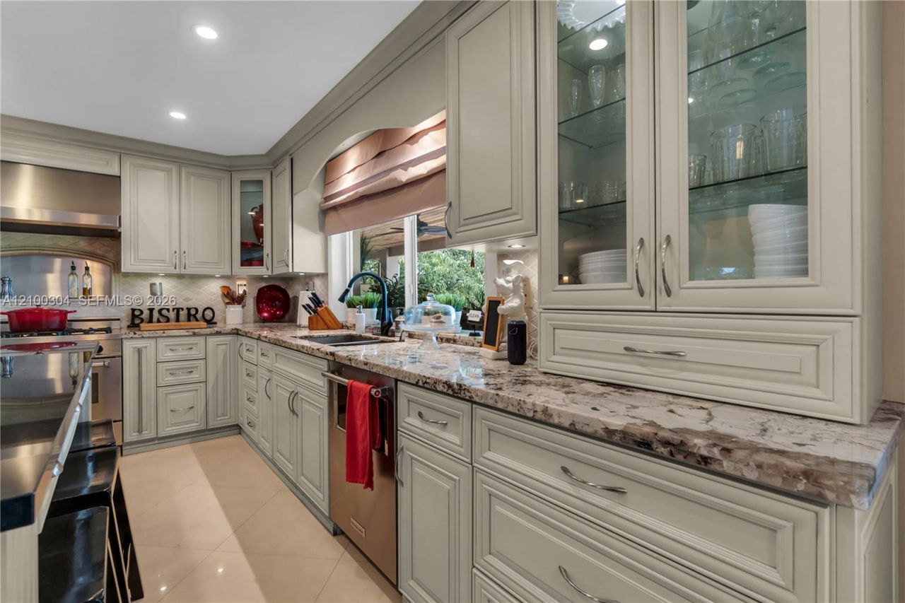 14456 SW Kendale Lakes Blvd , Miami, FL 33183 Photo