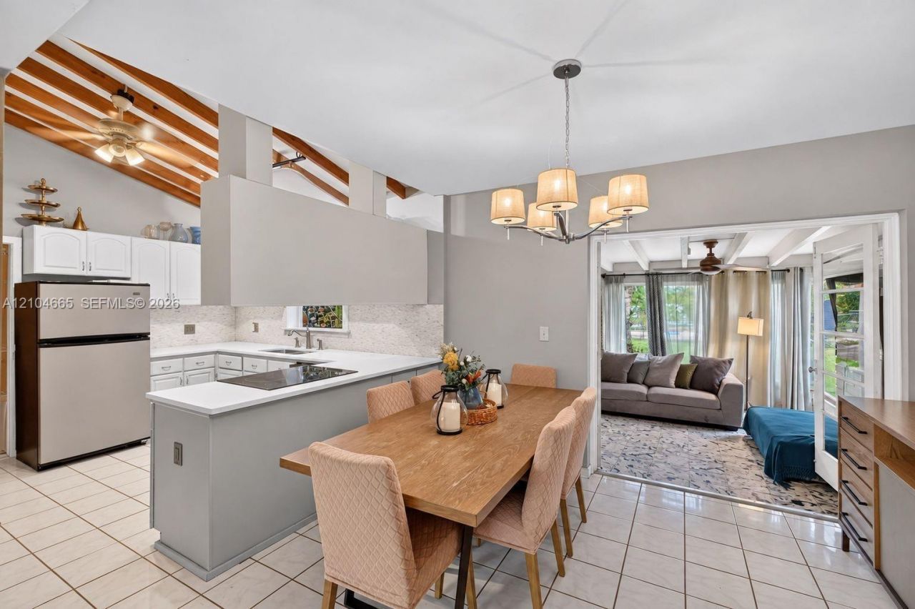121 NW 104th St, Miami Shores, FL 33150 Photo