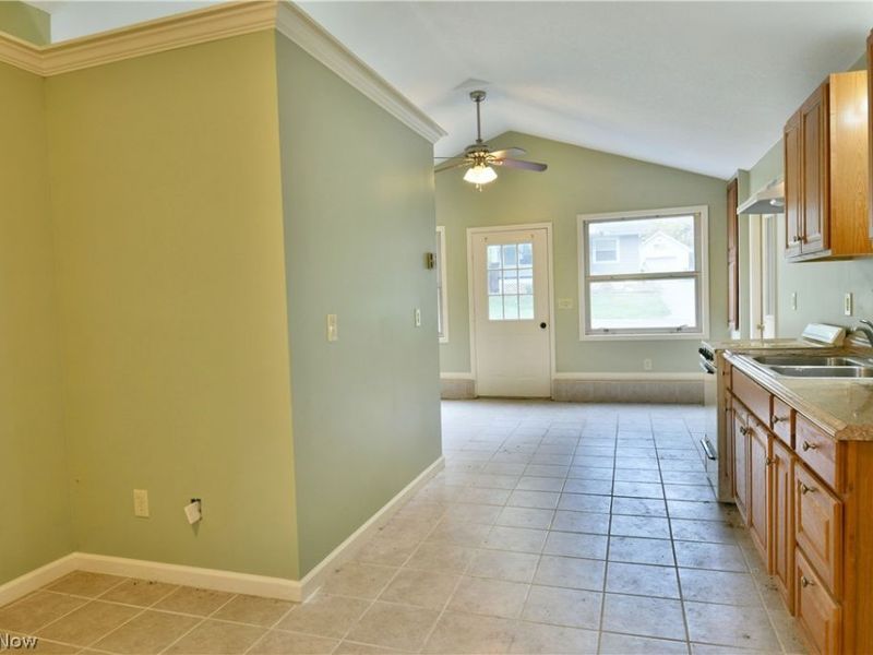 201 Elm Street, Struthers, OH 44471 Photo 41