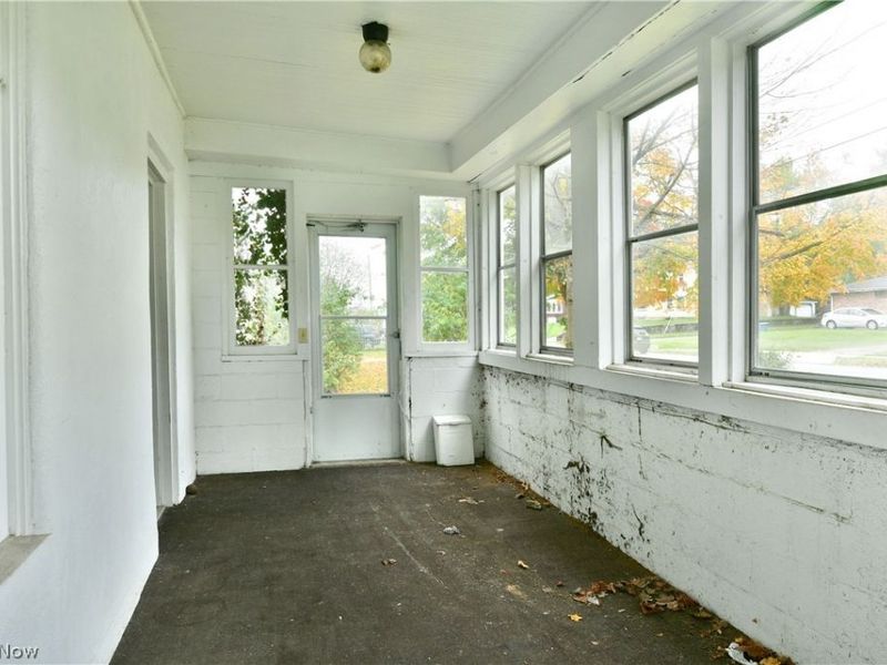 201 Elm Street, Struthers, OH 44471 Photo 7