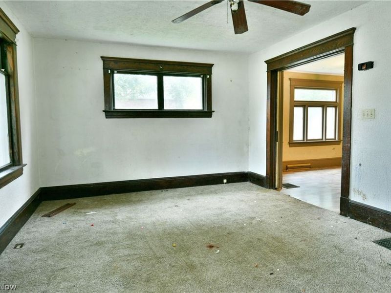 201 Elm Street, Struthers, OH 44471 Photo 9