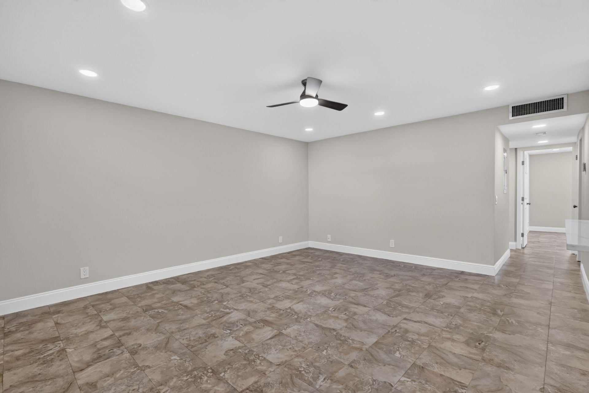 883 Normandy Trail, Delray Beach, FL 33484 Photo