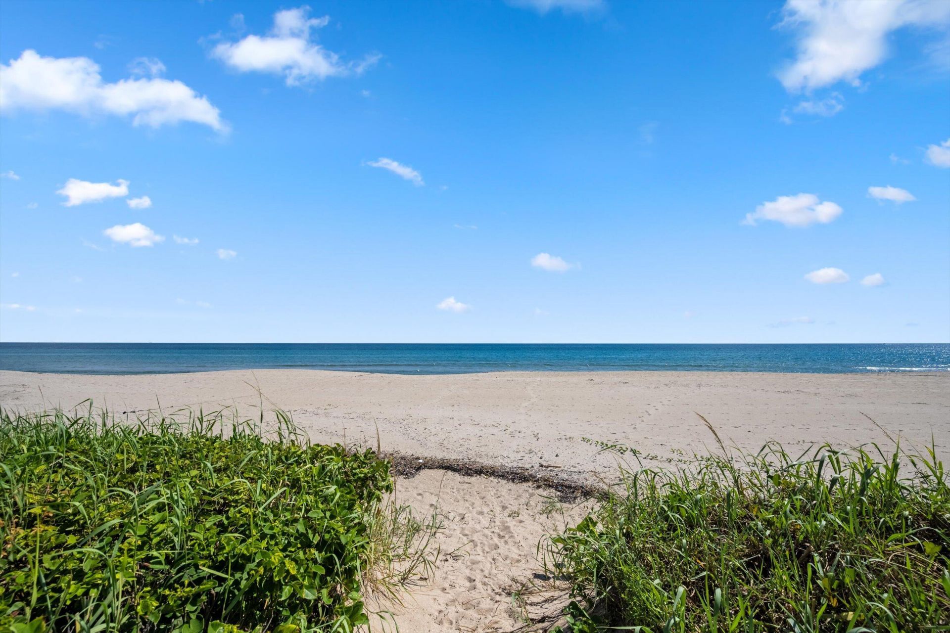 2 N Breakers Row, Unit N45, Palm Beach, FL 33480 Photo