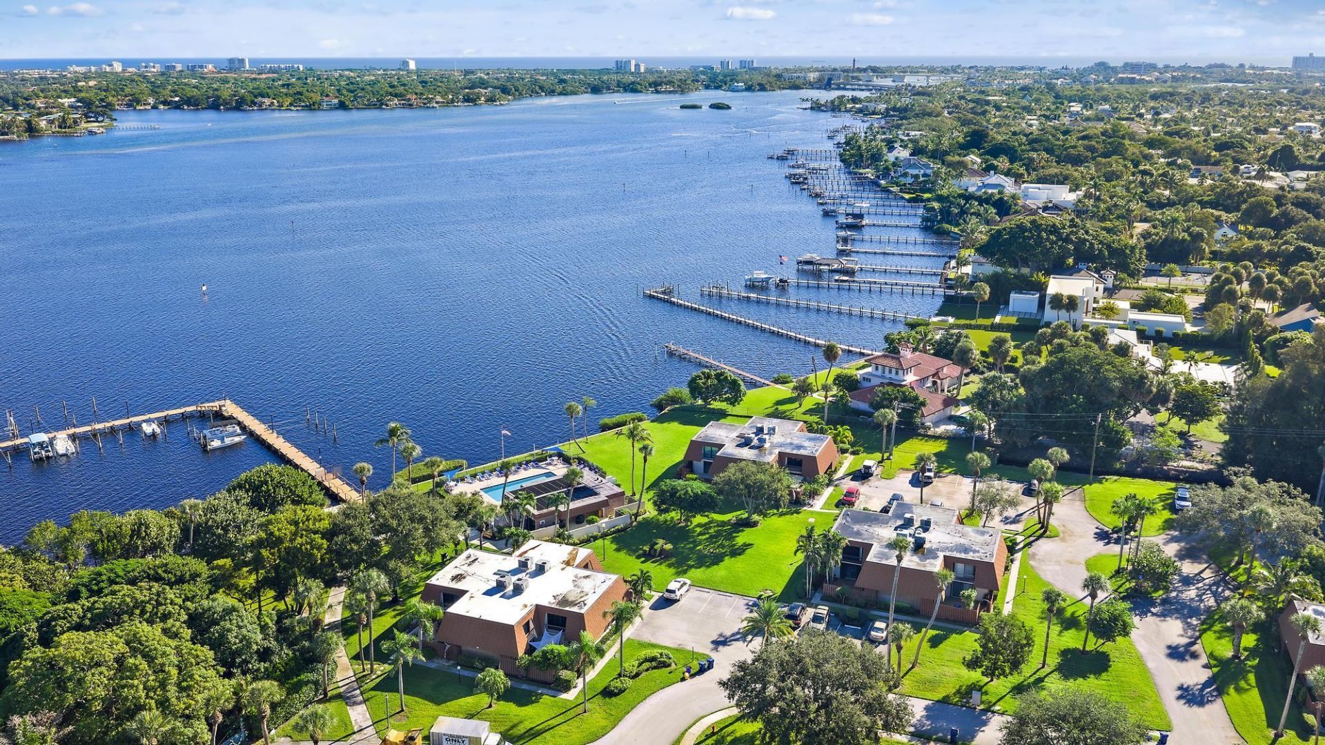 825 Center Street, Unit 20C, Jupiter, FL 33458 Photo