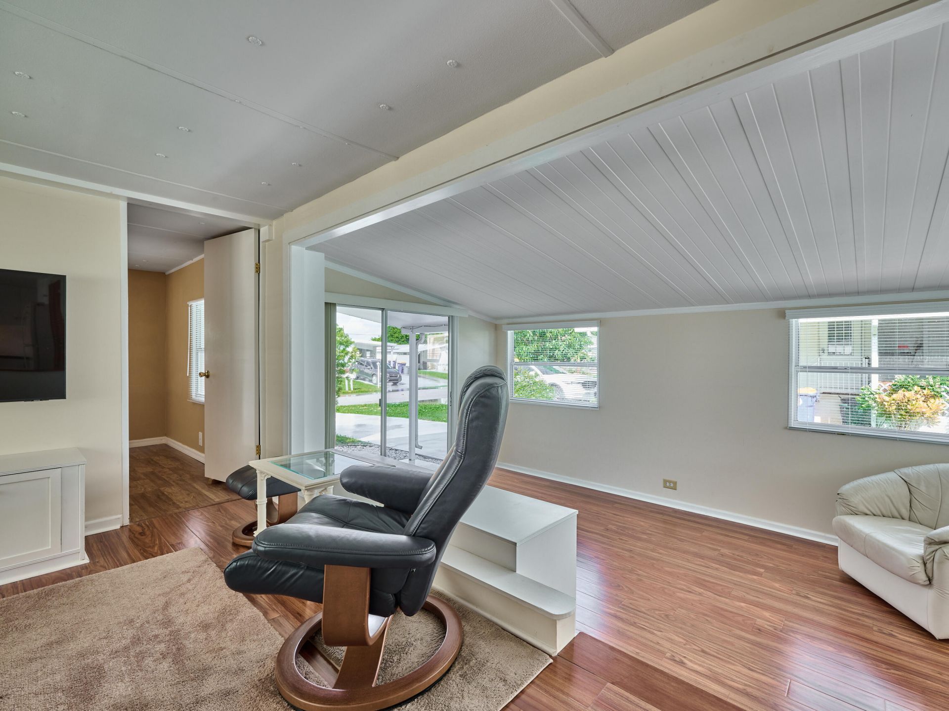8421 SE Skylark Avenue, Hobe Sound, FL 33455 Photo