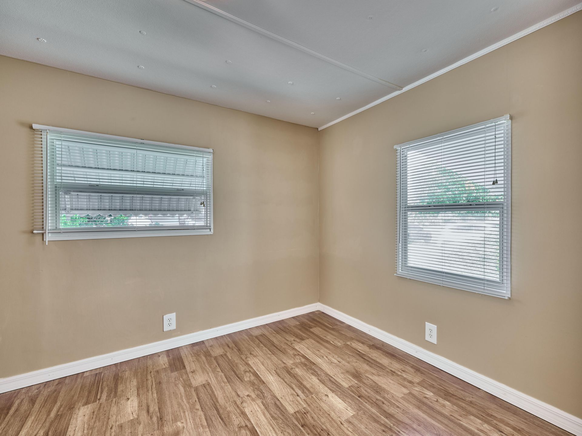 8421 SE Skylark Avenue, Hobe Sound, FL 33455 Photo