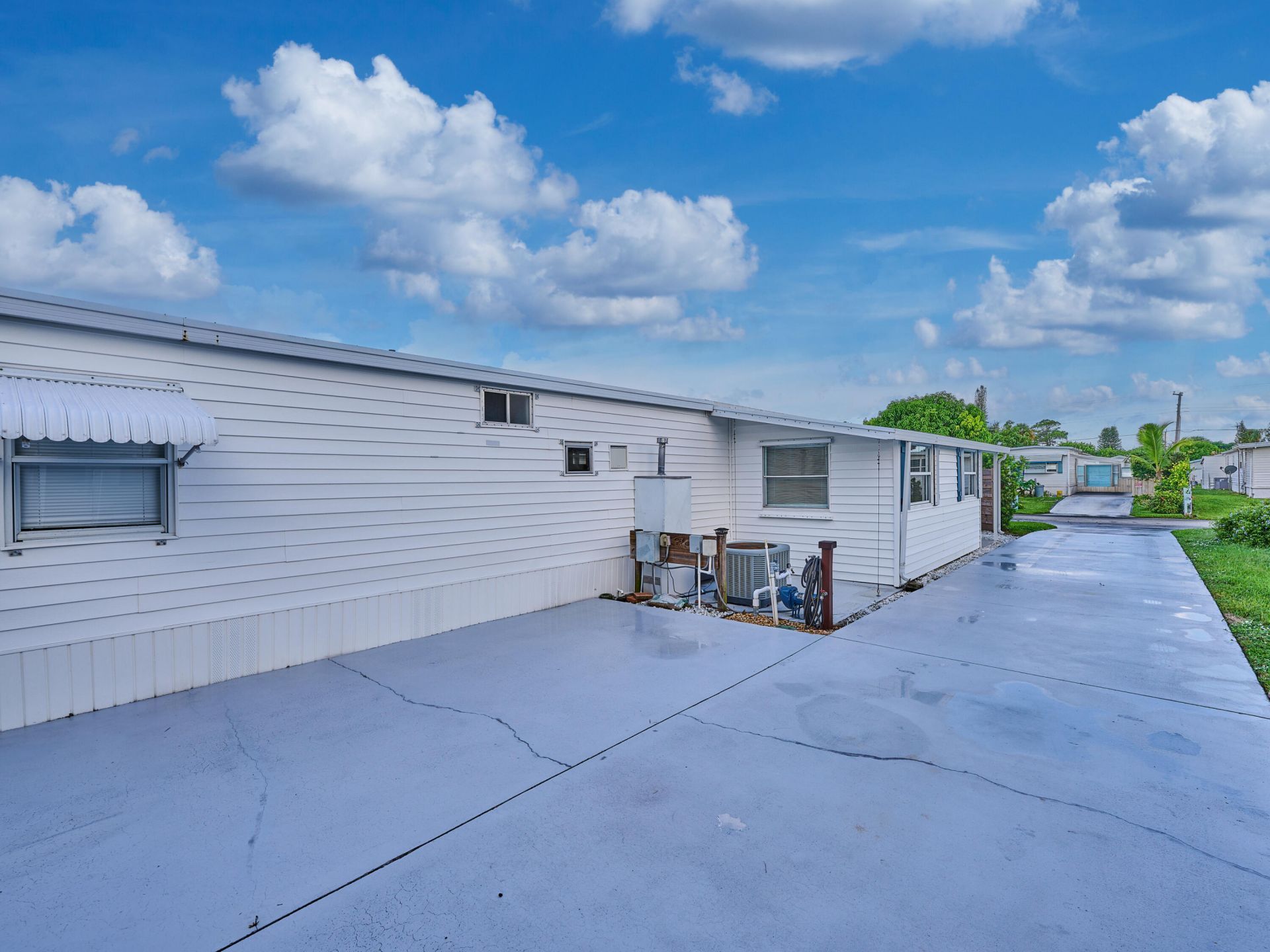 8421 SE Skylark Avenue, Hobe Sound, FL 33455 Photo