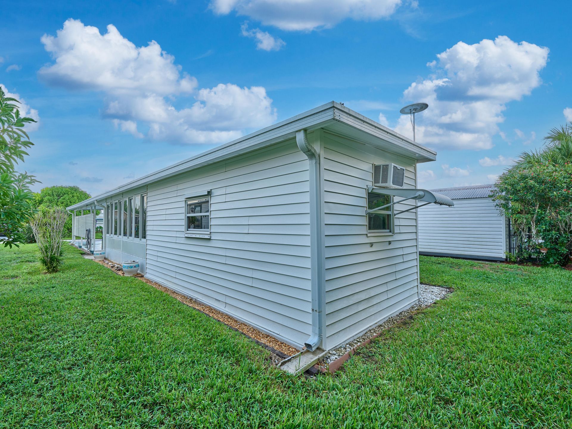 8421 SE Skylark Avenue, Hobe Sound, FL 33455 Photo