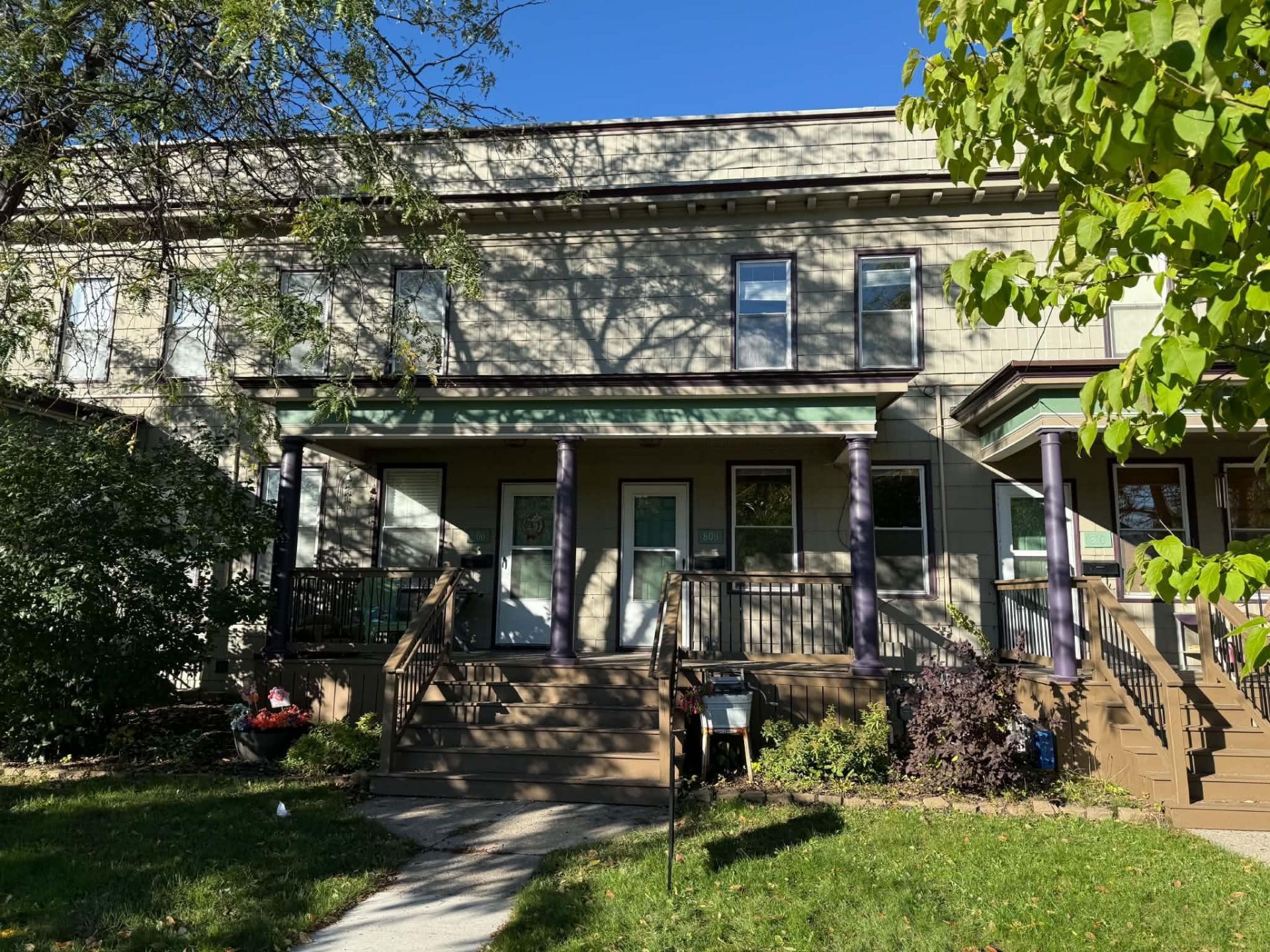 808 8th Street N primary photo