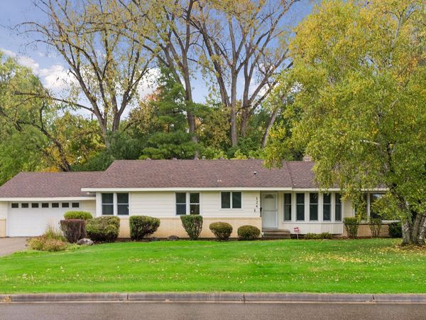 124 Natchez Avenue N, Golden Valley, MN 55422