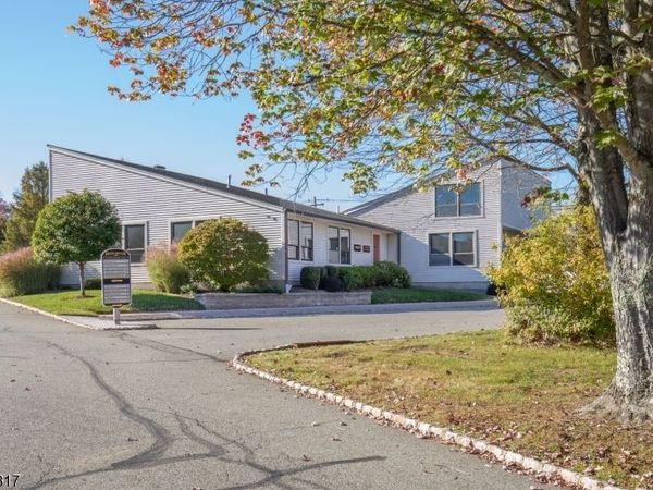 5 Cold Hill Rd S. 19F, Mendham, NJ 07945