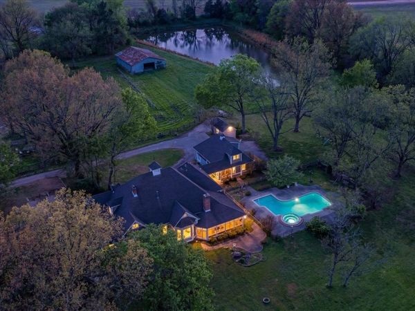 230 LEVY DR, Somerville, TN 38068