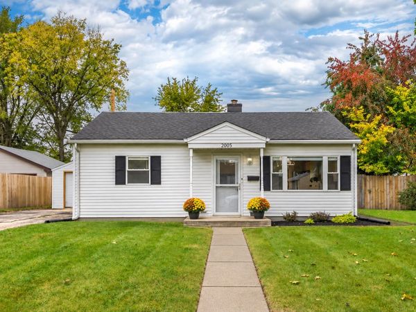 2005 Capri Avenue , Joliet, IL 60436
