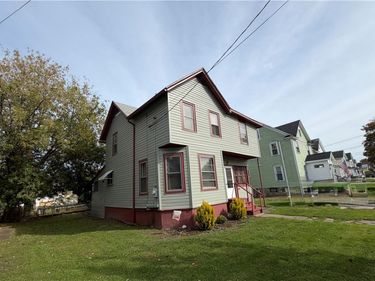 362 South Avenue , Medina, NY 14103