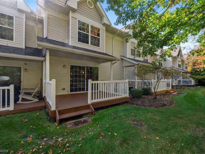 15528 Foxglove Lane, Middleburg Heights, OH 44130 Photo 18