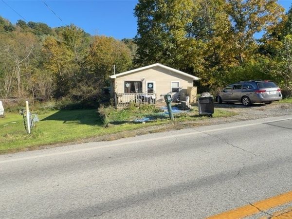 10154 State Route 164, Amsterdam, OH 43903
