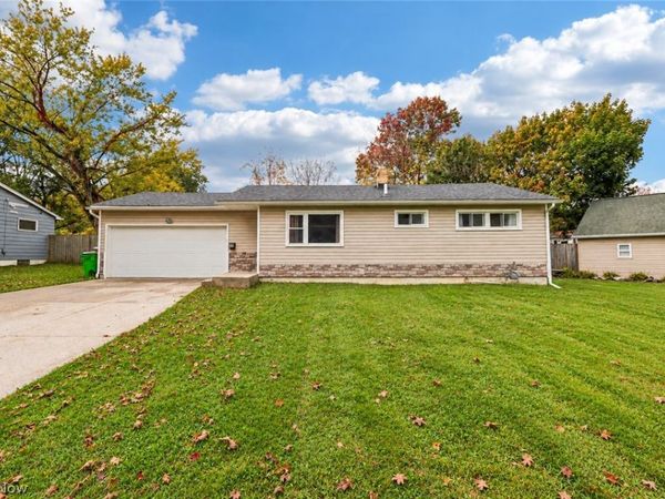 30 Taylor Road, Barberton, OH 44203