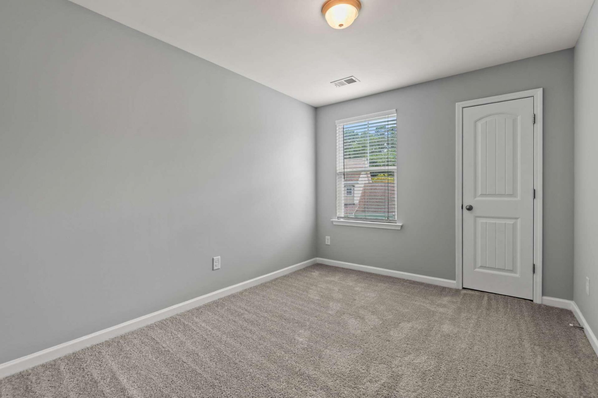 526 Truman Drive Photo 23