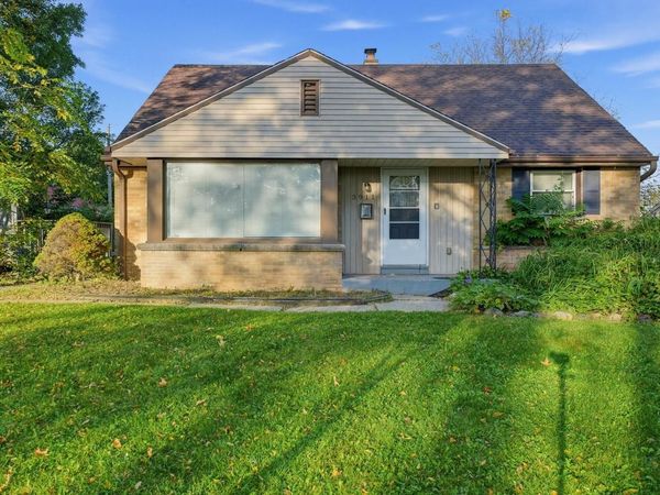 3911 N 77th STREET, Milwaukee, WI 53222