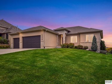 12370 Potter Circle, Omaha, NE 68142