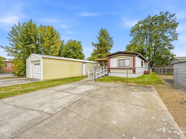 912 Pine Street, Lewiston, ID 83501