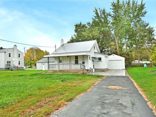5 Delaware Avenue , Poland, OH 44514