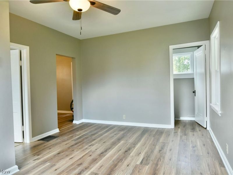 5 Delaware Avenue, Poland, OH 44514 Photo 12