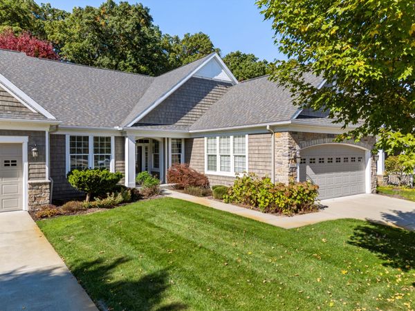 8888 Oakland Hills Circle, Portage, MI 49024