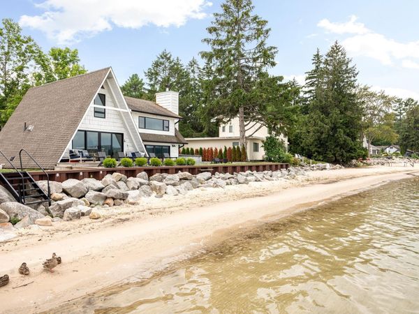 379 Shore Drive S, Suttons Bay, MI 49682