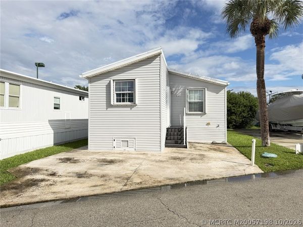 1033 Nettles Boulevard , Jensen Beach, FL 34957