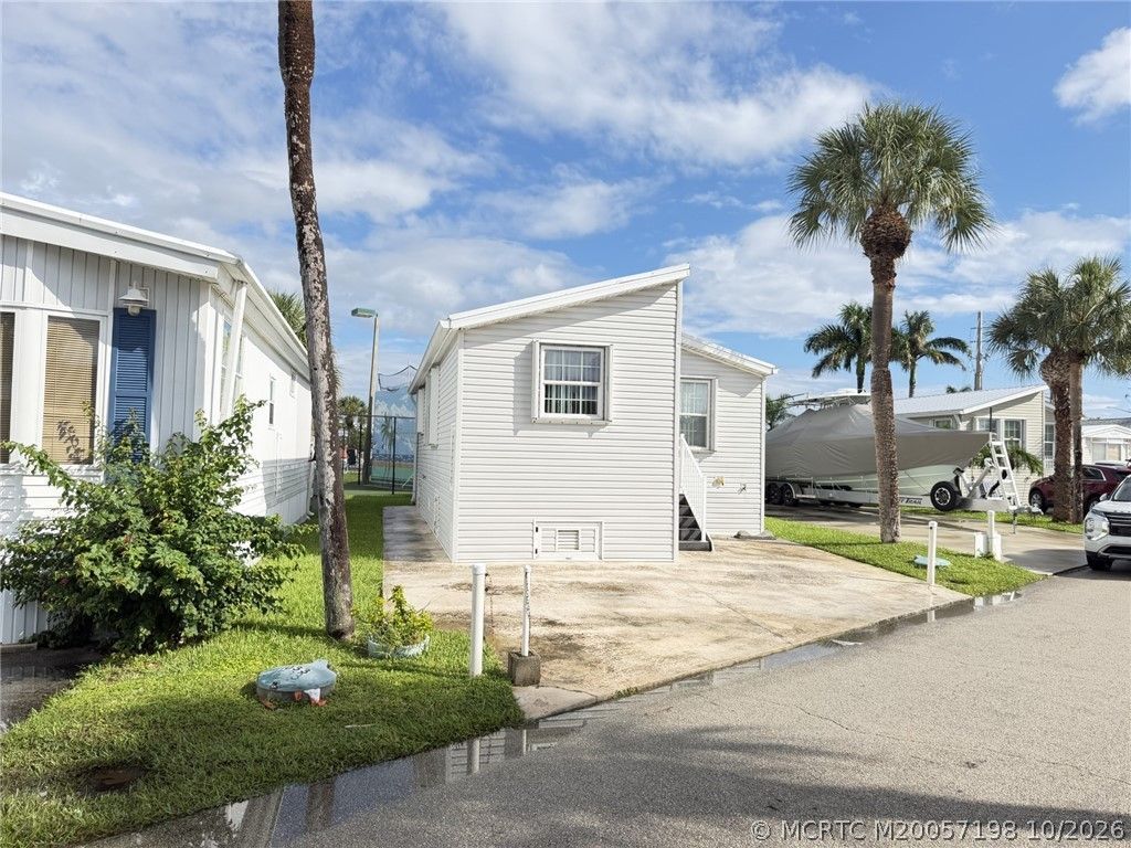 1033 Nettles Boulevard , Jensen Beach, FL 34957 Photo