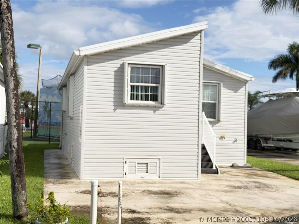 1033 Nettles Boulevard , Jensen Beach, FL 34957 Photo