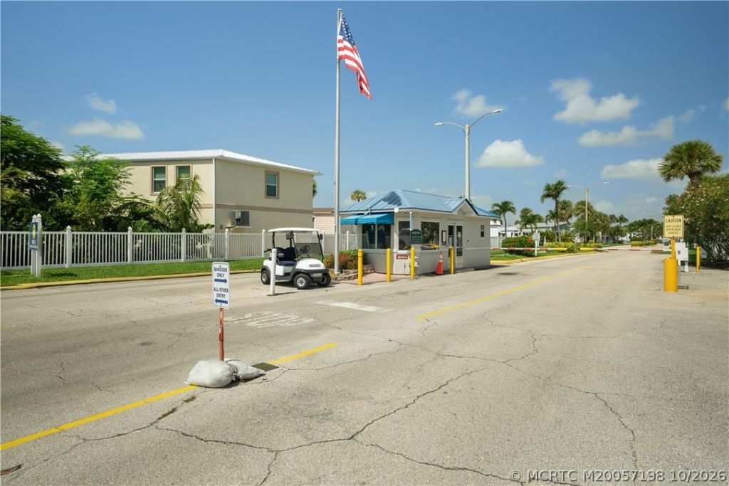 1033 Nettles Boulevard , Jensen Beach, FL 34957 Photo