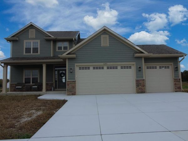 1241 Valley Hill LANE, Union Grove, WI 53182