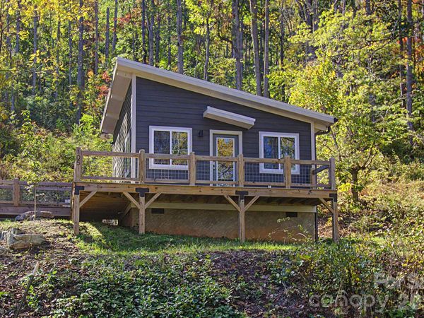 105 Escape Drive , Asheville, NC 28803