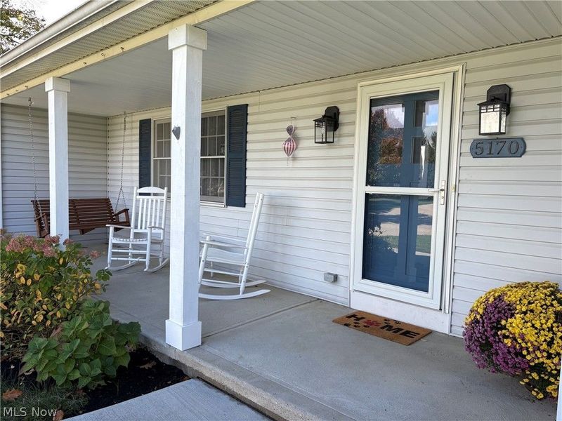 5170 White Pine Drive, Brunswick Hills, OH 44212 Photo 2