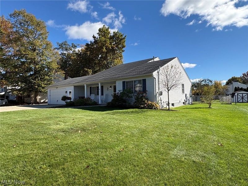 5170 White Pine Drive, Brunswick Hills, OH 44212 Photo 3