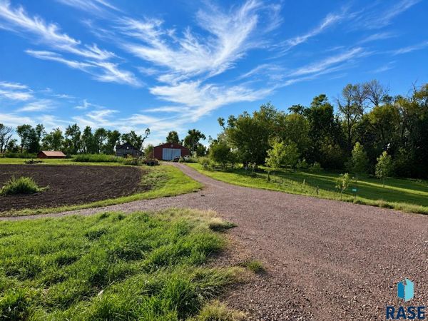 29305 SD HWY 11 Hwy, Hudson, SD 57034