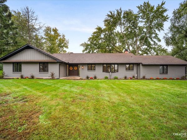867 Winmoor Drive, Dundee, IL 60118