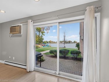 1633 #A Cass Lake Road , Unit 61, Keego Harbor, Mi 48320