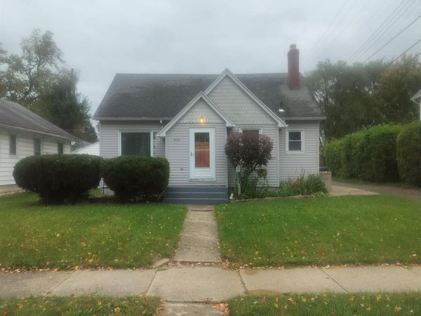 829 E Eckman St Street, South Bend, IN 46614