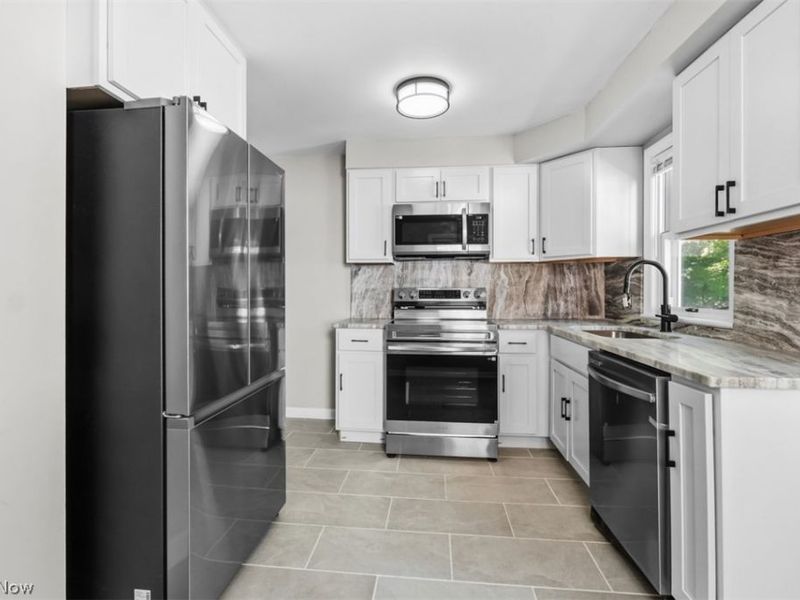 1500 Brainard Road, Lyndhurst, OH 44124 Photo 3