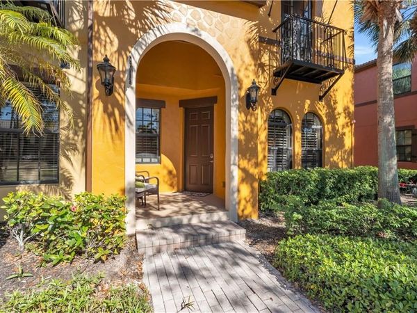9077 Rialto ST , Unit 6101, NAPLES, FL 34113