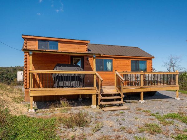 141 Winterburg Place, Terra Alta, WV 26764