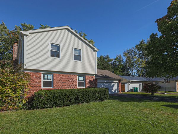 650 Wyngate Lane , Buffalo Grove, IL 60089