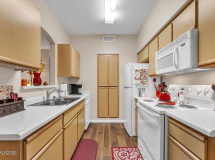 6850 Sharlands Avenue, Unit H1045, Reno, NV 89523 Photo